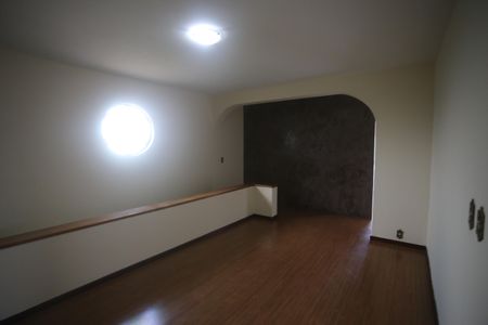 Casa para alugar com 328m², 5 quartos e 2 vagasSala cobertura