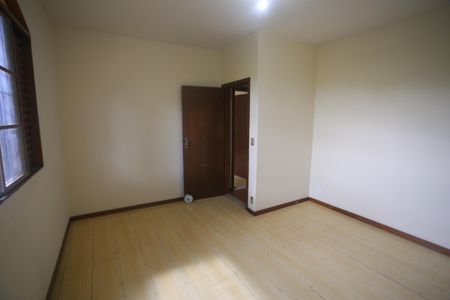 Casa para alugar com 328m², 5 quartos e 2 vagasQuarto  2