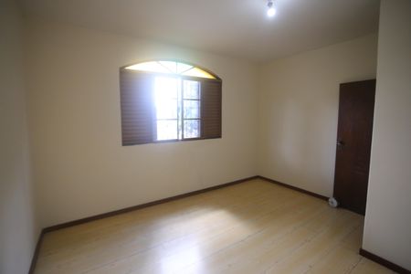 Casa para alugar com 328m², 5 quartos e 2 vagasQuarto  2