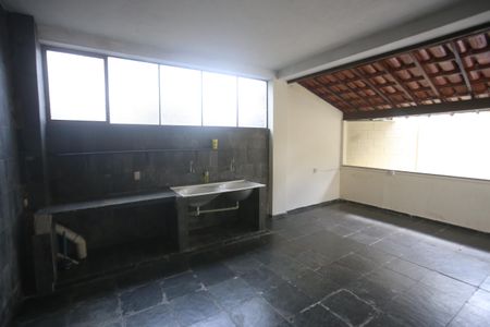 Casa para alugar com 328m², 5 quartos e 2 vagasArea de serviço