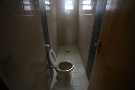 Casa para alugar com 328m², 5 quartos e 2 vagasBanheiro