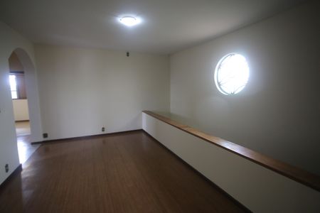 Casa para alugar com 328m², 5 quartos e 2 vagasSala cobertura