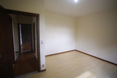 Casa para alugar com 328m², 5 quartos e 2 vagasQuarto  2