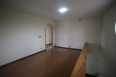 Casa para alugar com 328m², 5 quartos e 2 vagasSala cobertura