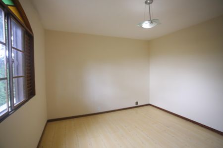 Casa para alugar com 328m², 5 quartos e 2 vagasQuarto  3