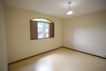 Casa para alugar com 328m², 5 quartos e 2 vagasQuarto  3