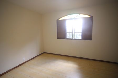 Casa para alugar com 328m², 5 quartos e 2 vagasQuarto  2