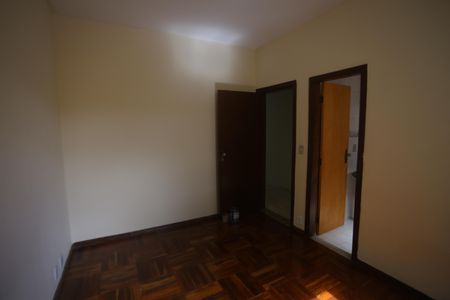 Casa para alugar com 328m², 5 quartos e 2 vagasSuite