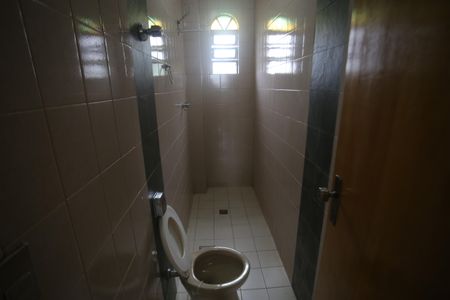 Casa para alugar com 328m², 5 quartos e 2 vagasBanheiro