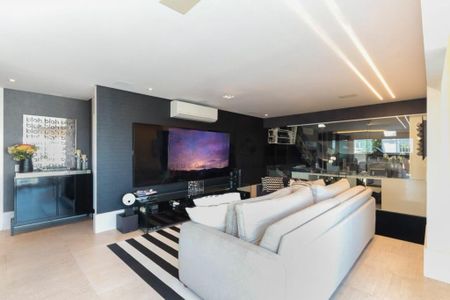 Apartamento à venda com 315m², 4 quartos e 3 vagas