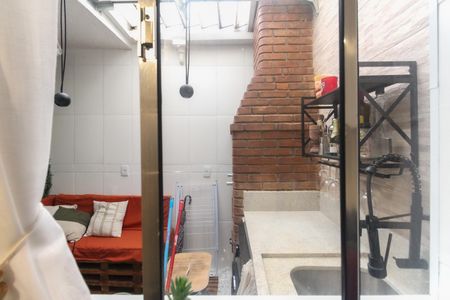 Casa de condomínio à venda com 68m², 2 quartos e 1 vagaVista 