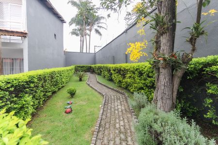 Casa de condomínio à venda com 68m², 2 quartos e 1 vagaÁrea Comum