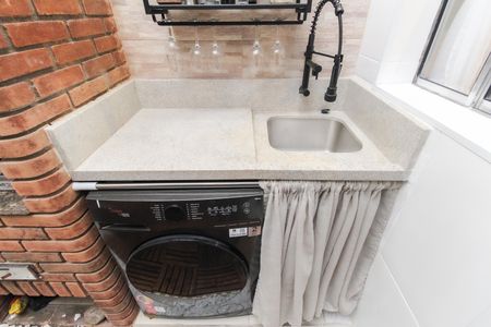 Casa de condomínio à venda com 68m², 2 quartos e 1 vagaÁrea de Serviço - Churrasqueira