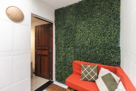 Casa de condomínio à venda com 68m², 2 quartos e 1 vagaÁrea de Serviço - Churrasqueira