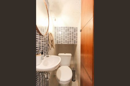 Casa de condomínio à venda com 68m², 2 quartos e 1 vagaLavabo