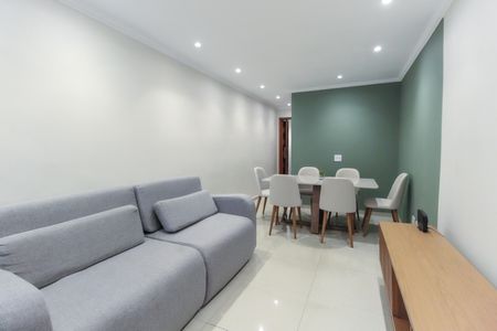 Sala de casa de condomínio à venda com 2 quartos, 68m² em Parada Xv de Novembro, São Paulo