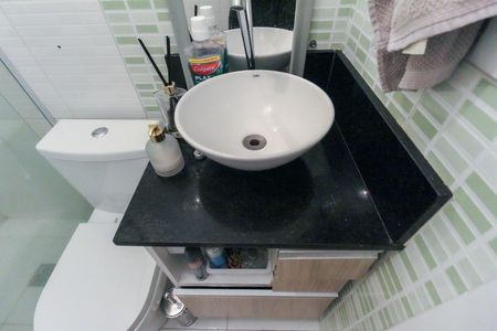 Casa de condomínio à venda com 68m², 2 quartos e 1 vagaBanheiro