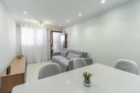 Casa de condomínio à venda com 68m², 2 quartos e 1 vagaSala
