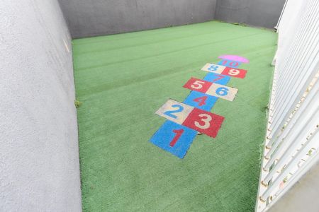 Casa de condomínio à venda com 68m², 2 quartos e 1 vagaÁrea Comum