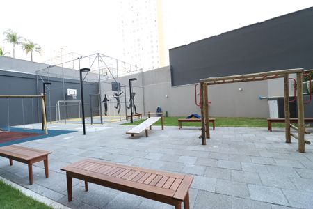 Apartamento para alugar com 34m², 2 quartos e sem vagaÁrea comum 