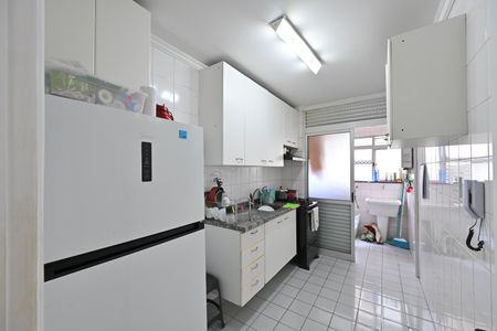 Apartamento à venda com 74m², 3 quartos e 2 vagasCozinha 