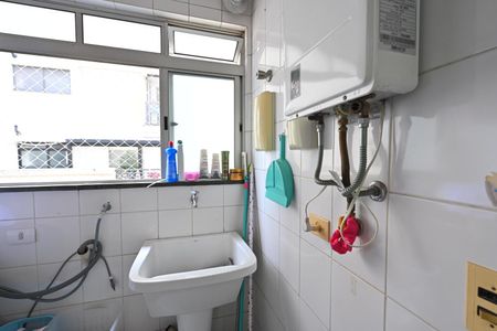 Apartamento à venda com 74m², 3 quartos e 2 vagasLavanderia