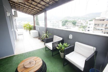 Apartamento à venda com 155m², 3 quartos e 2 vagasVaranda da Cobertura