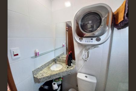 Casa para alugar com 117m², 3 quartos e 3 vagasBanheiro 1