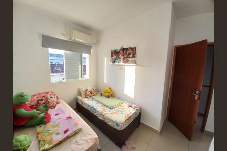 Casa para alugar com 117m², 3 quartos e 3 vagasQuarto 2