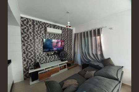 Sala de casa para alugar com 3 quartos, 117m² em Vila Cascatinha, São Vicente