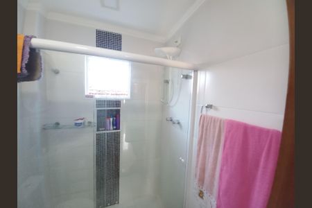 Casa para alugar com 117m², 3 quartos e 3 vagasBanheiro 1