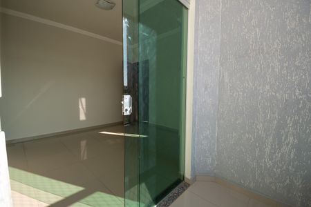 Apartamento para alugar com 70m², 2 quartos e 1 vaga Apartamento para alugar com 70m², 2 quartos e 1 vagaSacada