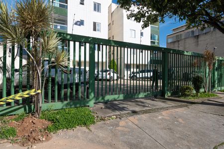 Apartamento para alugar com 70m², 2 quartos e 1 vaga Apartamento para alugar com 70m², 2 quartos e 1 vagaFachada