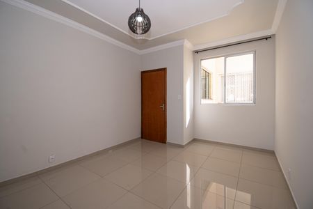 Sala de apartamento para alugar com 2 quartos, 70m² em Parque Maracana, Contagem