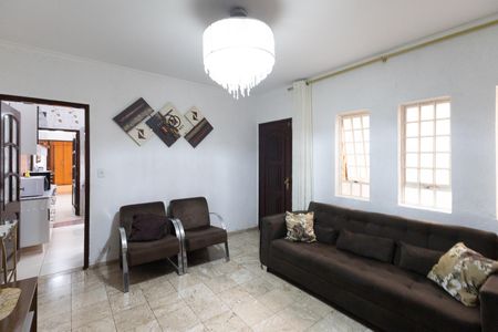 Sala  de casa à venda com 5 quartos, 185m² em Parque Casa de Pedra, São Paulo