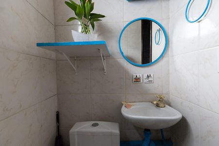 Casa à venda com 185m², 5 quartos e 1 vaga Casa à venda com 185m², 5 quartos e 1 vagaBanheiro 2