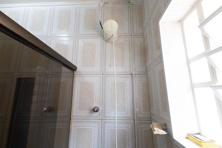 Casa à venda com 185m², 5 quartos e 1 vaga Casa à venda com 185m², 5 quartos e 1 vagaBanheiro 1