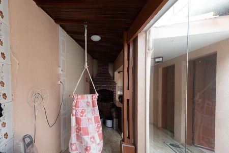 Casa à venda com 185m², 5 quartos e 1 vaga Casa à venda com 185m², 5 quartos e 1 vagaÁrea de Serviço