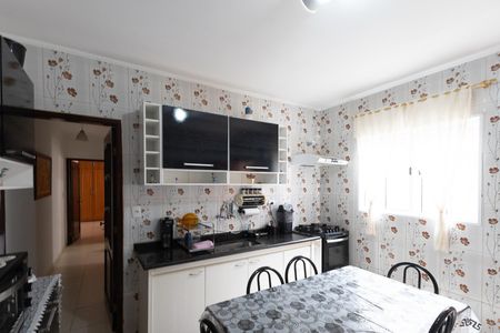 Casa à venda com 185m², 5 quartos e 1 vaga Casa à venda com 185m², 5 quartos e 1 vagaCozinha