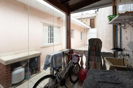 Casa à venda com 185m², 5 quartos e 1 vaga Casa à venda com 185m², 5 quartos e 1 vagaÁrea de Serviço