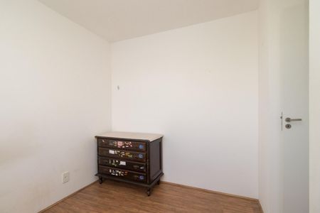 Quarto 1 de apartamento para alugar com 2 quartos, 43m² em Parque Sao Rafael, São Paulo