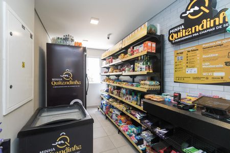 Apartamento para alugar com 43m², 2 quartos e sem vagaMini Mercado