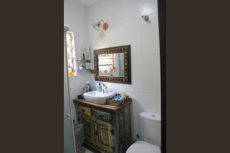 Casa à venda com 148m², 3 quartos e 2 vagasBanheiro