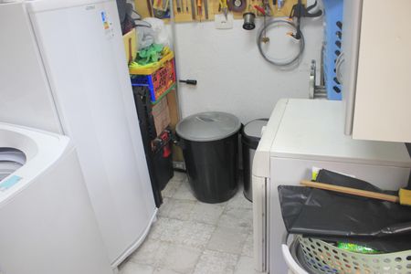 Casa à venda com 148m², 3 quartos e 2 vagasLavanderia