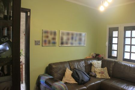 Casa à venda com 148m², 3 quartos e 2 vagasSala