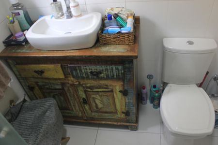 Casa à venda com 148m², 3 quartos e 2 vagasBanheiro