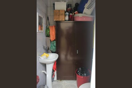 Casa à venda com 148m², 3 quartos e 2 vagasBanheiro do quintal