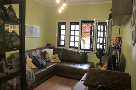 Sala de casa à venda com 3 quartos, 148m² em Vila Rosalia, Guarulhos