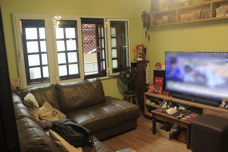 Casa à venda com 148m², 3 quartos e 2 vagasSala
