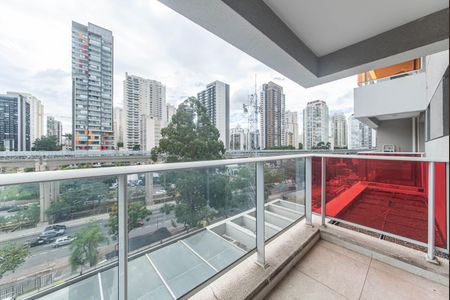 Varanda de kitnet/studio para alugar com 1 quarto, 38m² em Brooklin, São Paulo